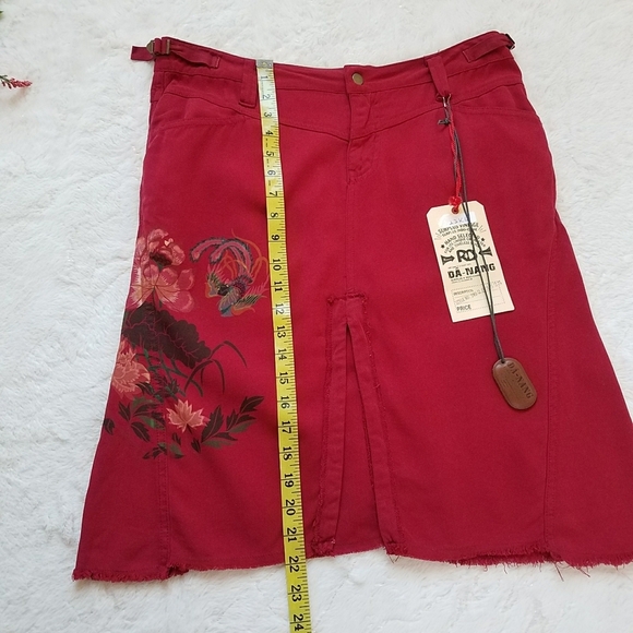 Da-Nang Painted Silk Blend Skirt - Picture 3 of 11